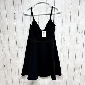 Jun & Ivy Dress Women Size Large Black V-Neck Sleeveless Spaghetti Strap Mini